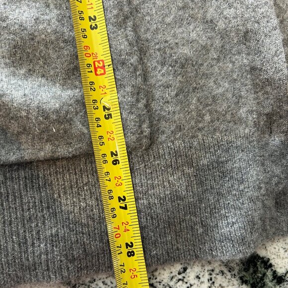 Max Studio Cashmere Sweater - Picture 6 of 7